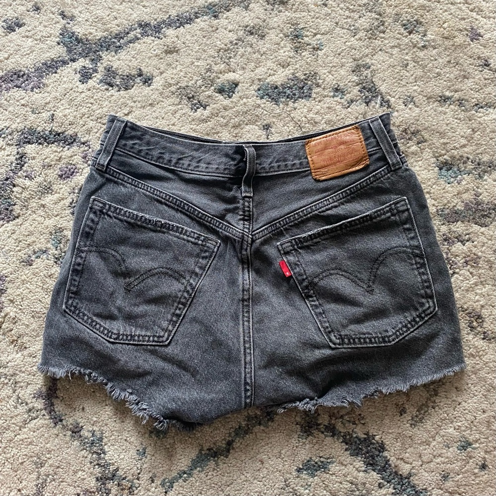 Levi’s 501 Jean Shorts in Dark Wash
